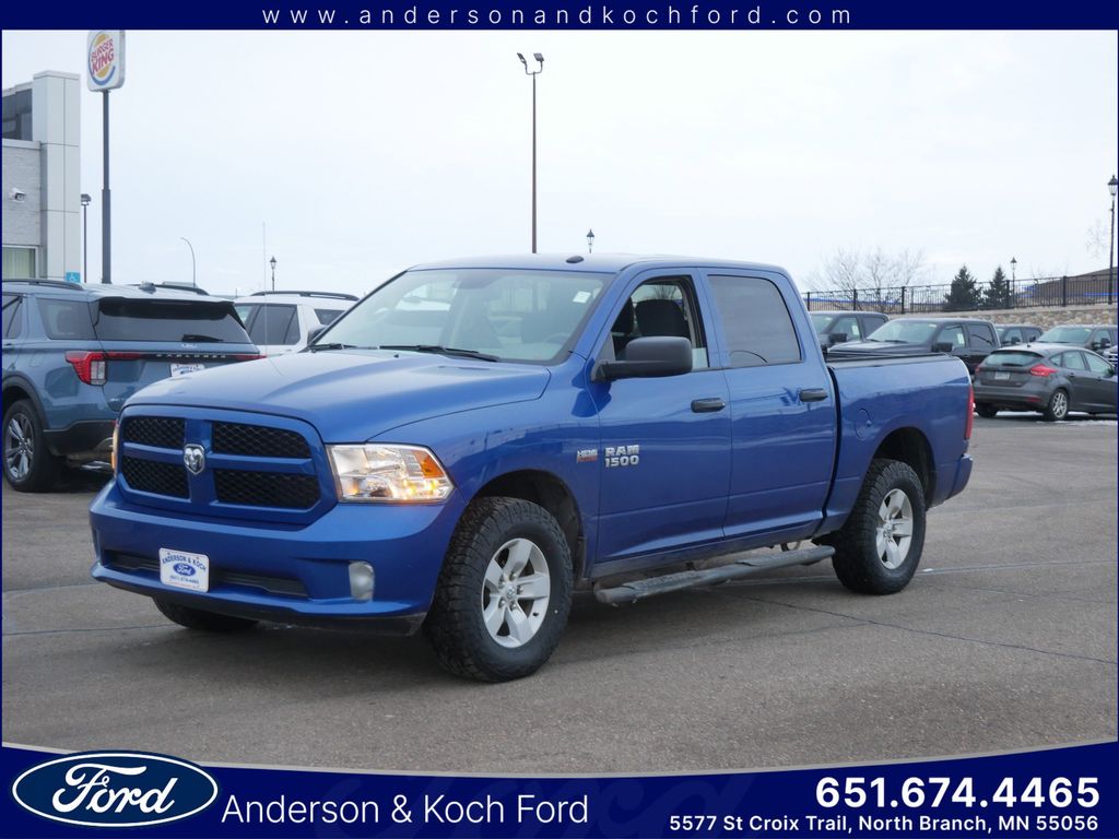 2018 RAM 1500 Express Crew Cab 4WD