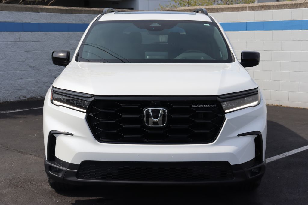 2025 Honda Pilot Black Edition 8