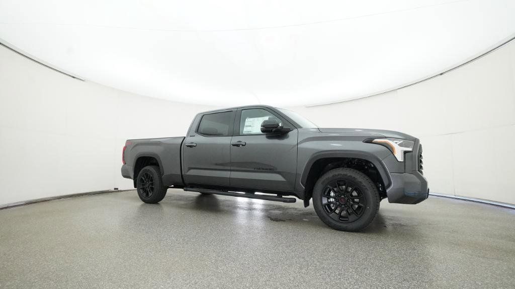 2025 Toyota Tundra Limited 8