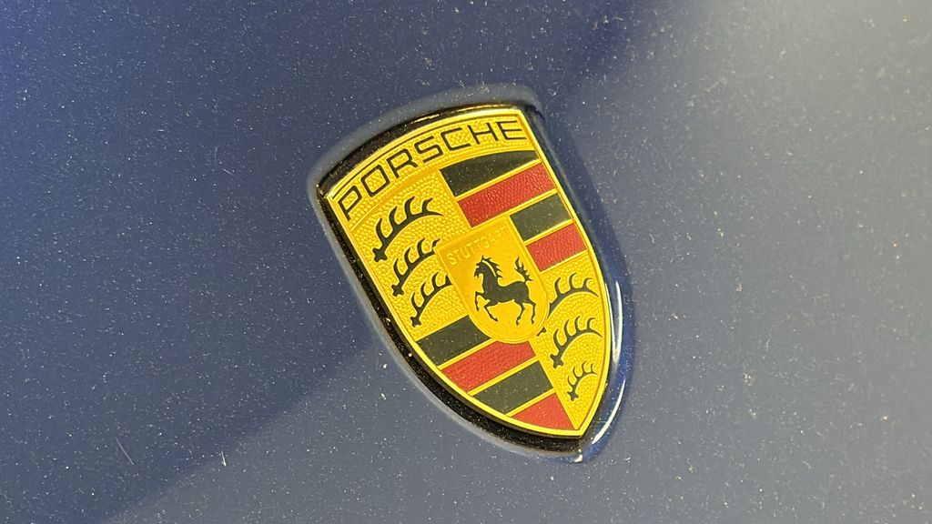 2024 Porsche 911 Carrera 4S 21