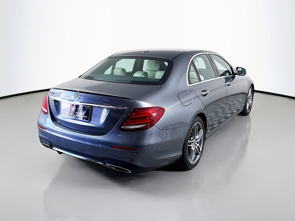 Thumbnail: 2019 Mercedes-Benz E-Class - 5