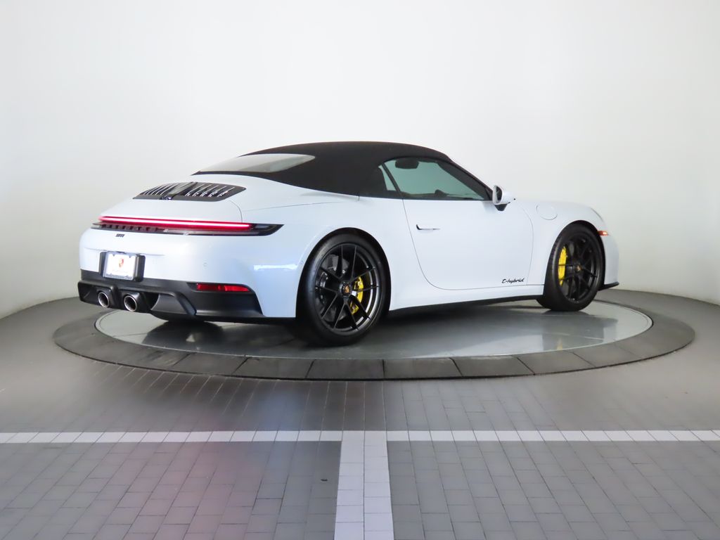 Thumbnail: 2025 Porsche 911 - 7