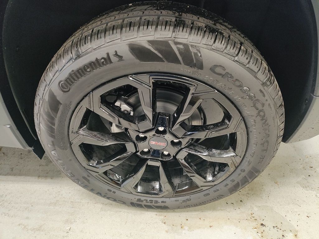 New 2026 Silver GMC Elevation image 20