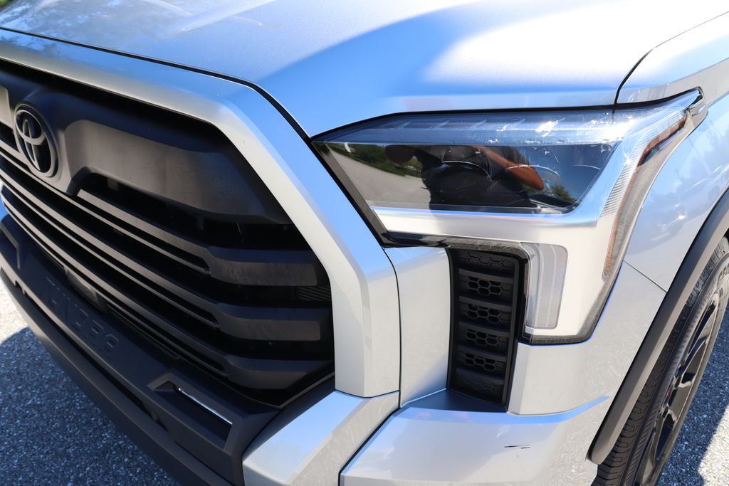 Thumbnail: 2022 Toyota Tundra - 3