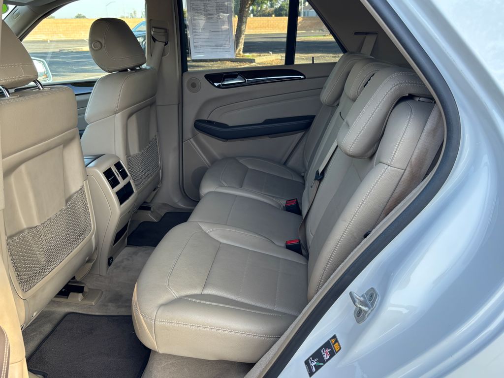 Thumbnail: 2014 Mercedes-Benz M-Class - 25