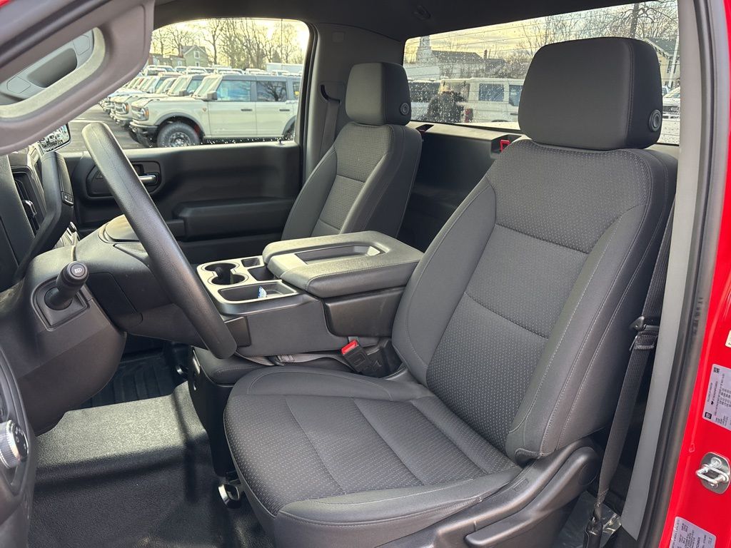 used 2023 GMC Sierra 1500 car, priced at $32,300