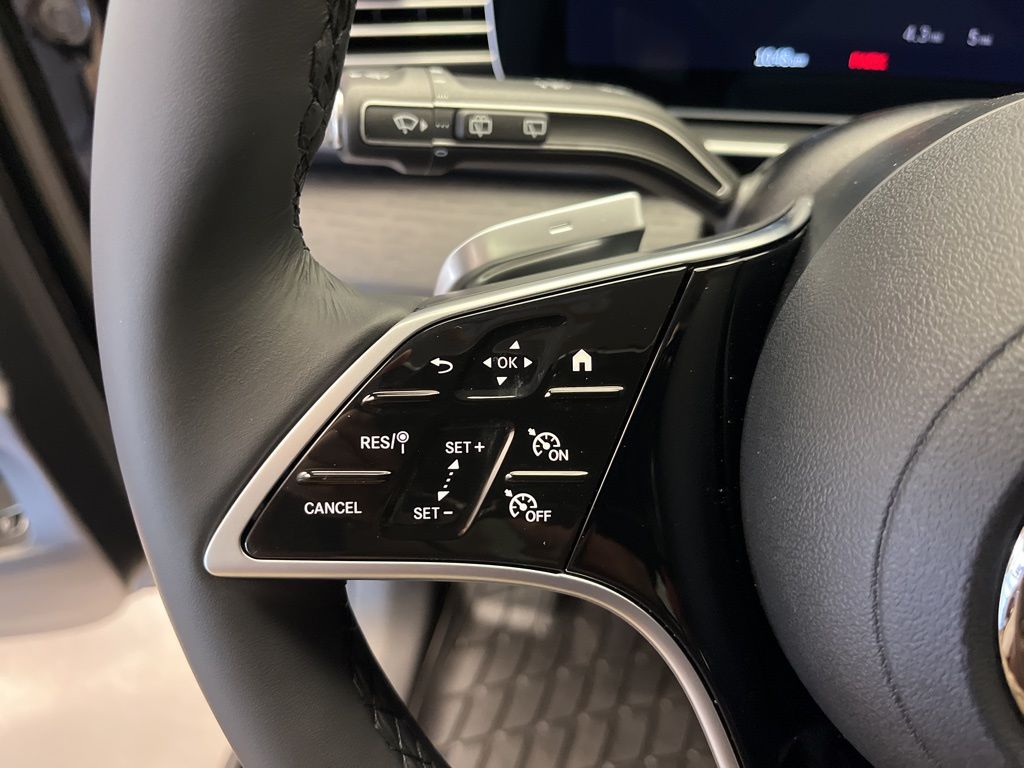 Thumbnail: 2026 Mercedes-Benz GLE - 16