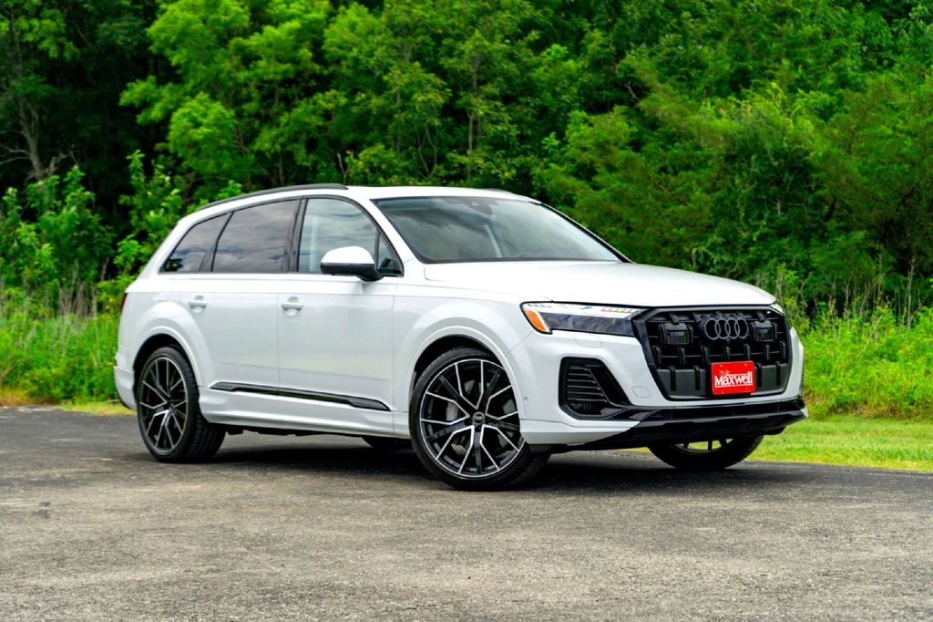 White 2025 Audi Q7 SUV / Crossover All-Wheel Drive 8-Speed Automatic