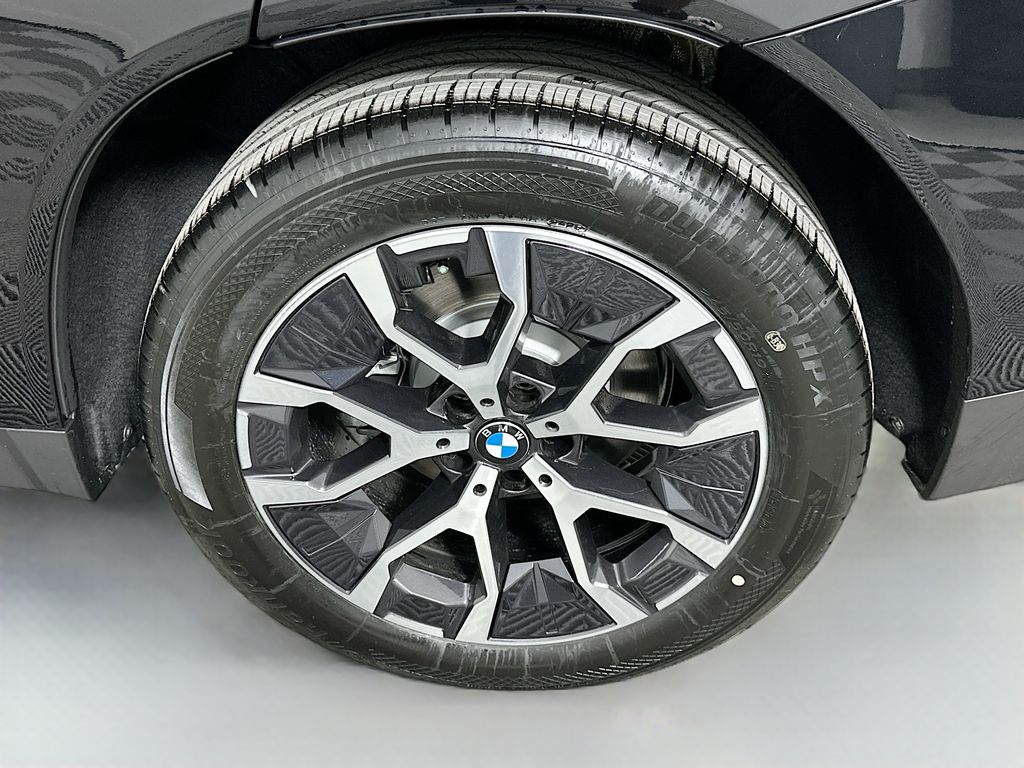 Thumbnail: 2026 BMW X3 - 23