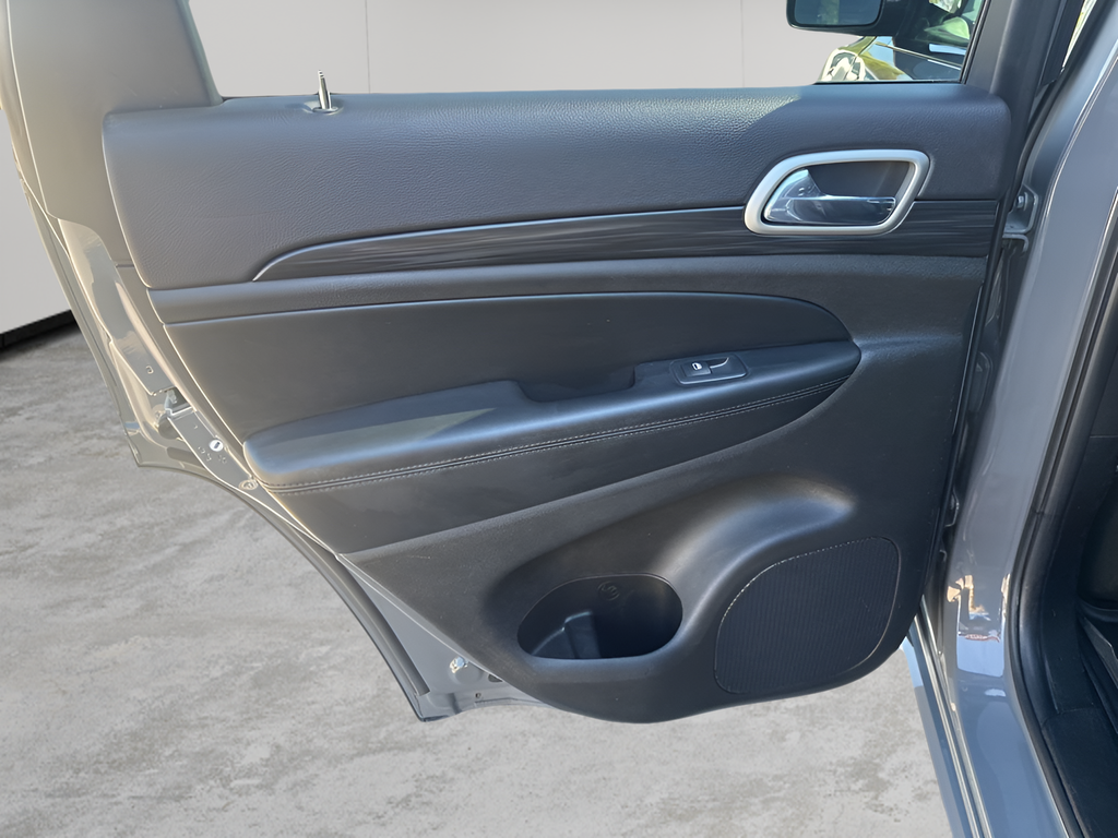 Used Car 2020 Jeep Grand Cherokee  Altitude For Sale Under $20,000 In Austin, Texas