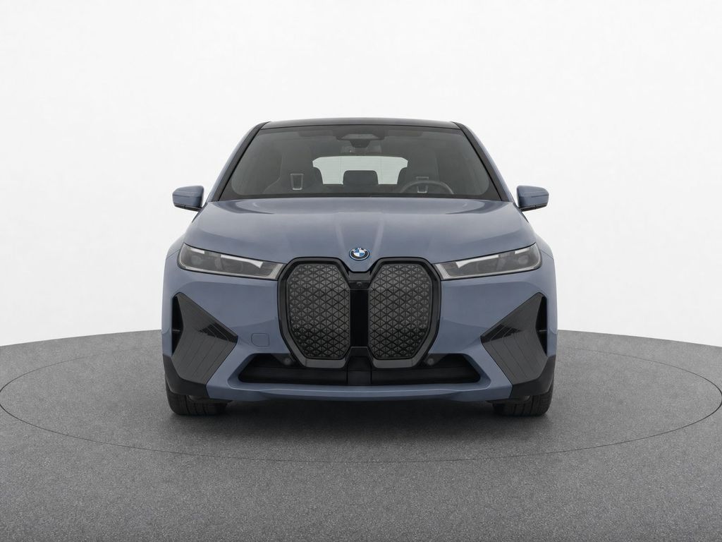 Thumbnail: 2024 BMW iX - 8
