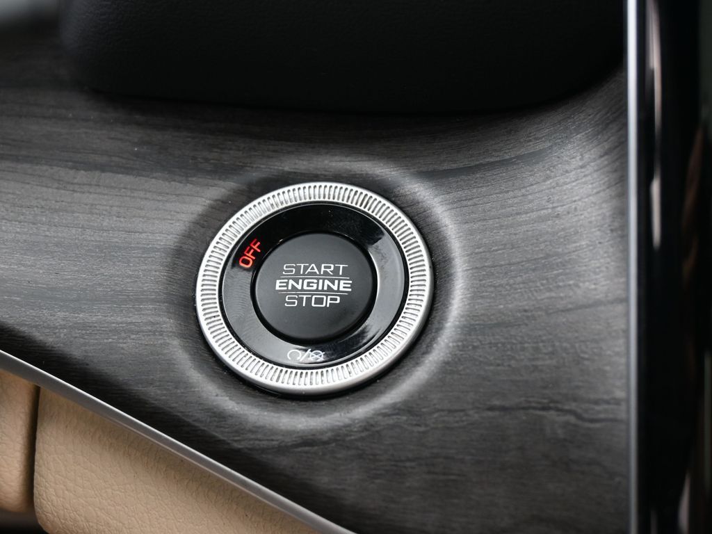 Used 2023 Bright White Clearcoat Jeep Limited image 18