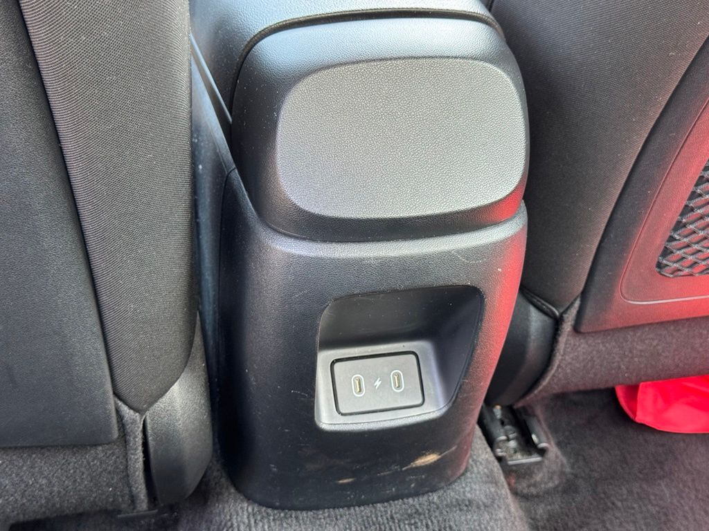 Used 2025 Hyundai Elantra Sedan