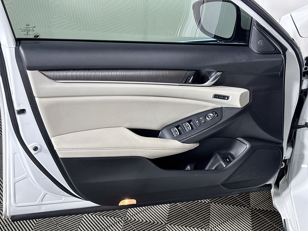 2021 Honda Accord Touring 2.0T