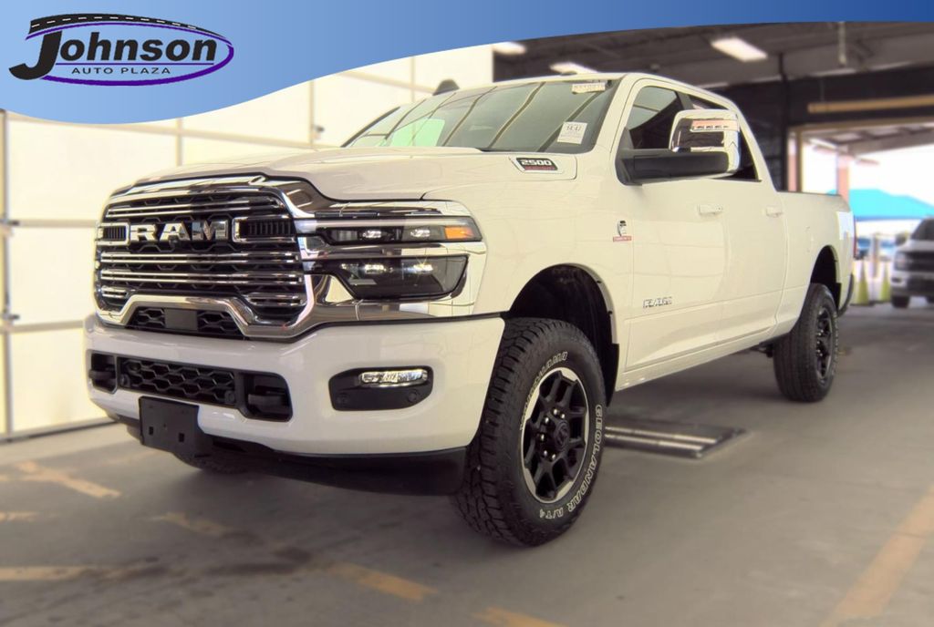 Bright White Clearcoat 2026 RAM 2500 Pickup Truck Four-Wheel Drive 8-Speed Automatic