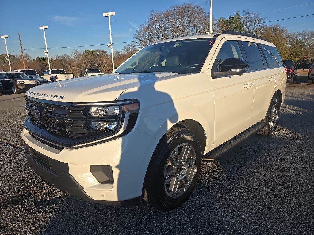 2025 Ford Expedition Active 4WD