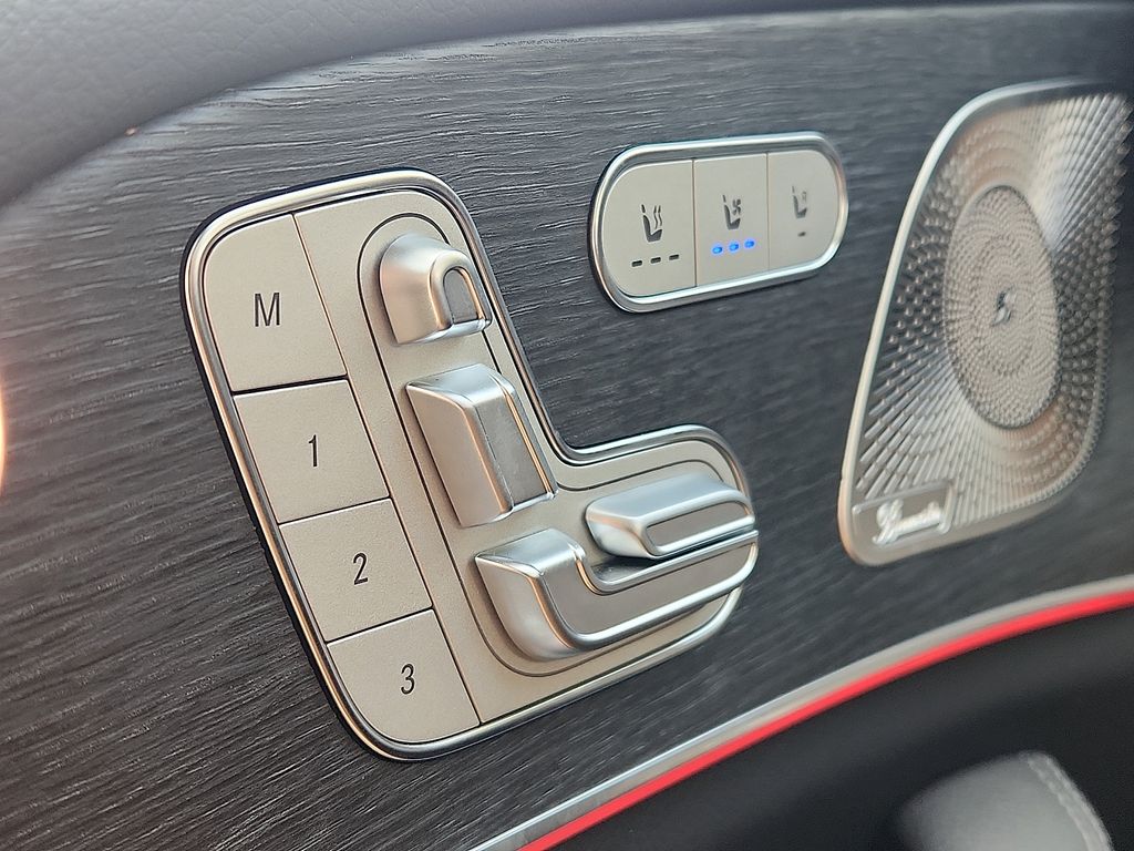 Thumbnail: 2026 Mercedes-Benz GLS - 18