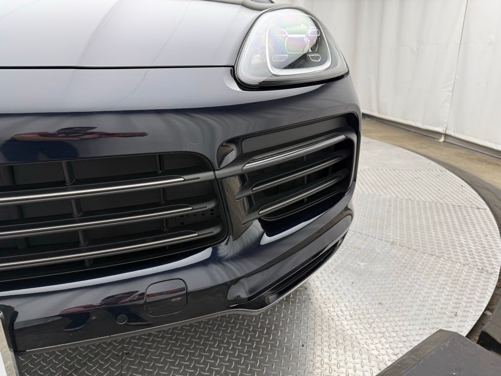 Thumbnail: 2023 Porsche Cayenne - 26