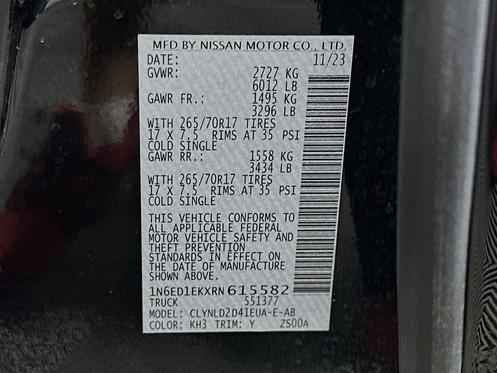 Used 2024 Black Nissan PRO-4X image 37