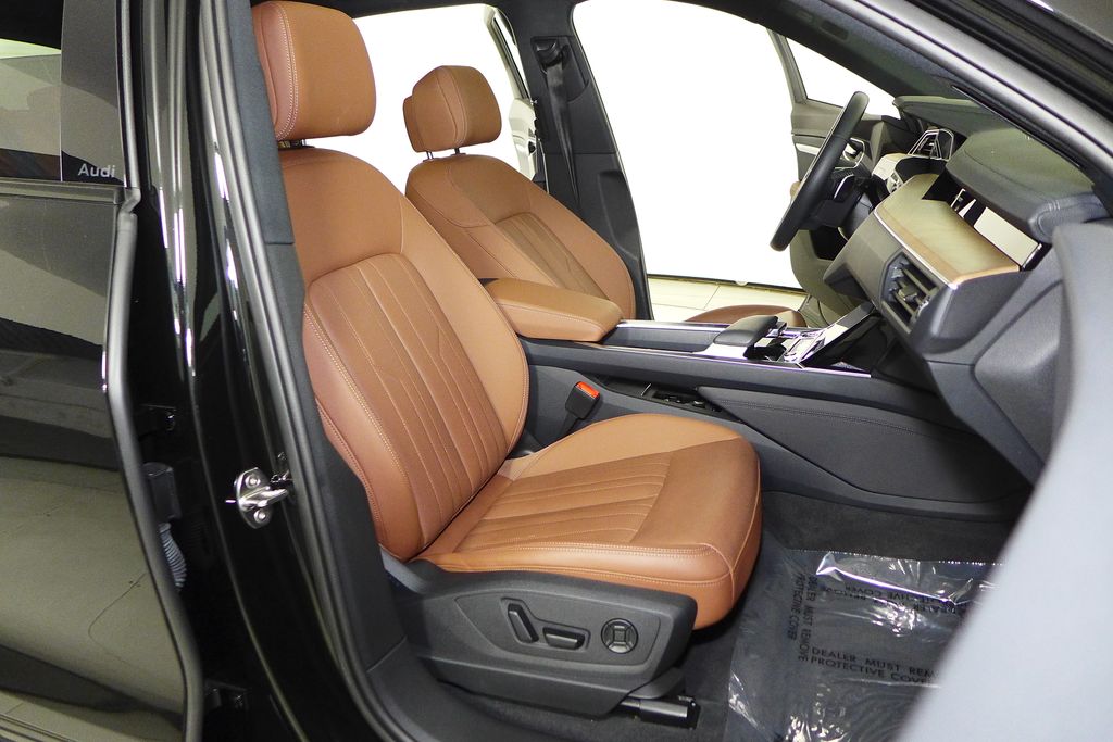 Thumbnail: 2024 Audi Q8 e-tron - 19