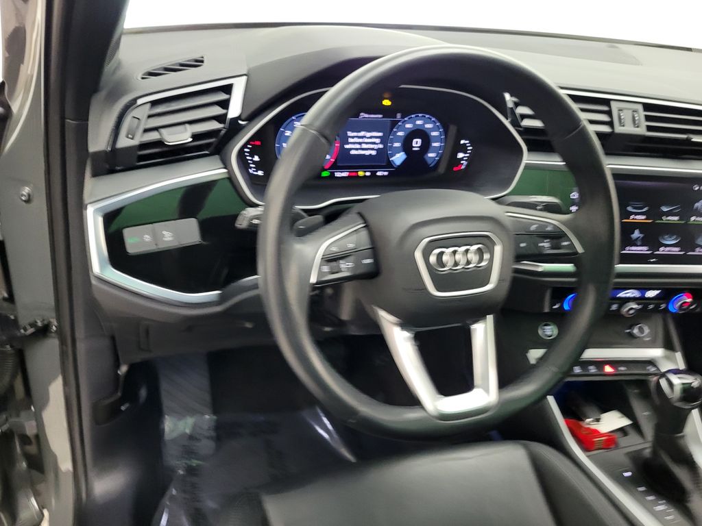 Thumbnail: 2023 Audi Q3 - 25