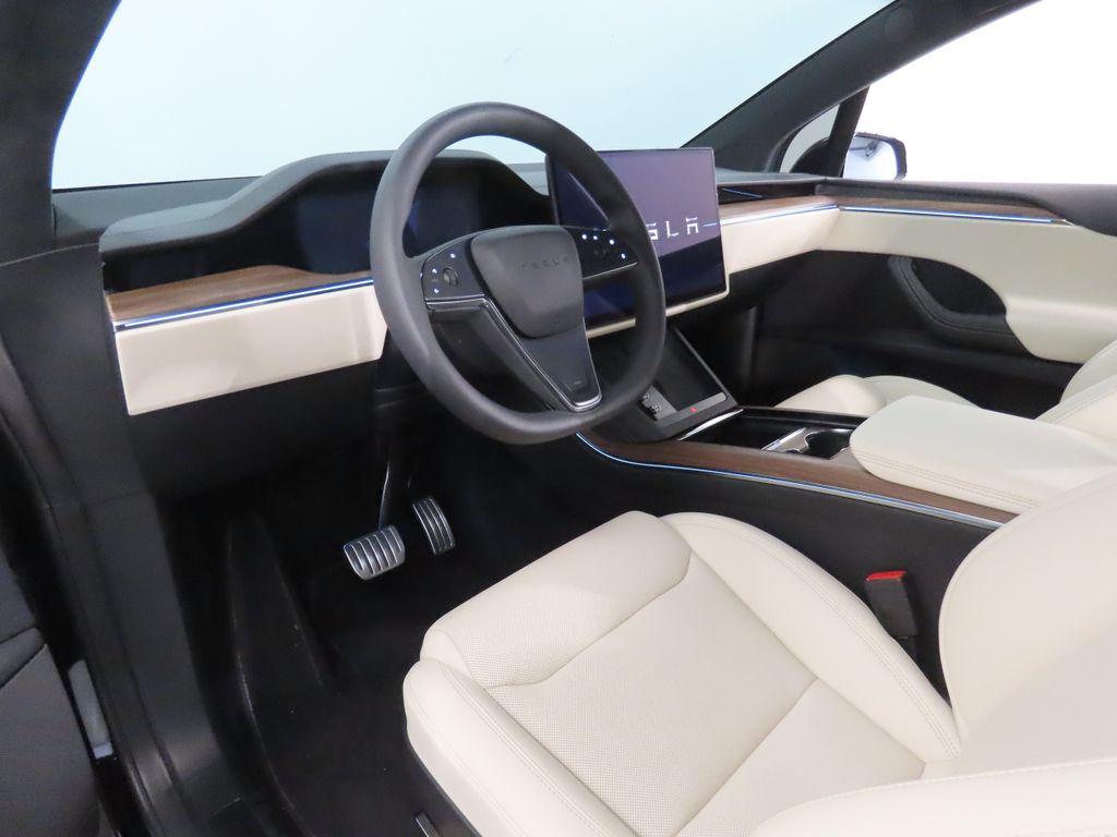 Thumbnail: 2026 Tesla Model X - 4