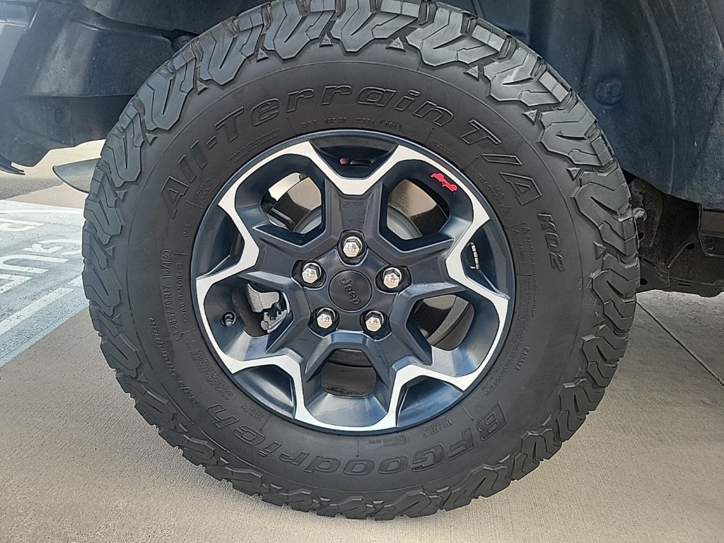 Used 2023 Black Jeep Rubicon image 16