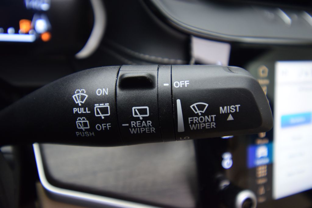 new 2026 Jeep Grand Cherokee car, priced at $48,485