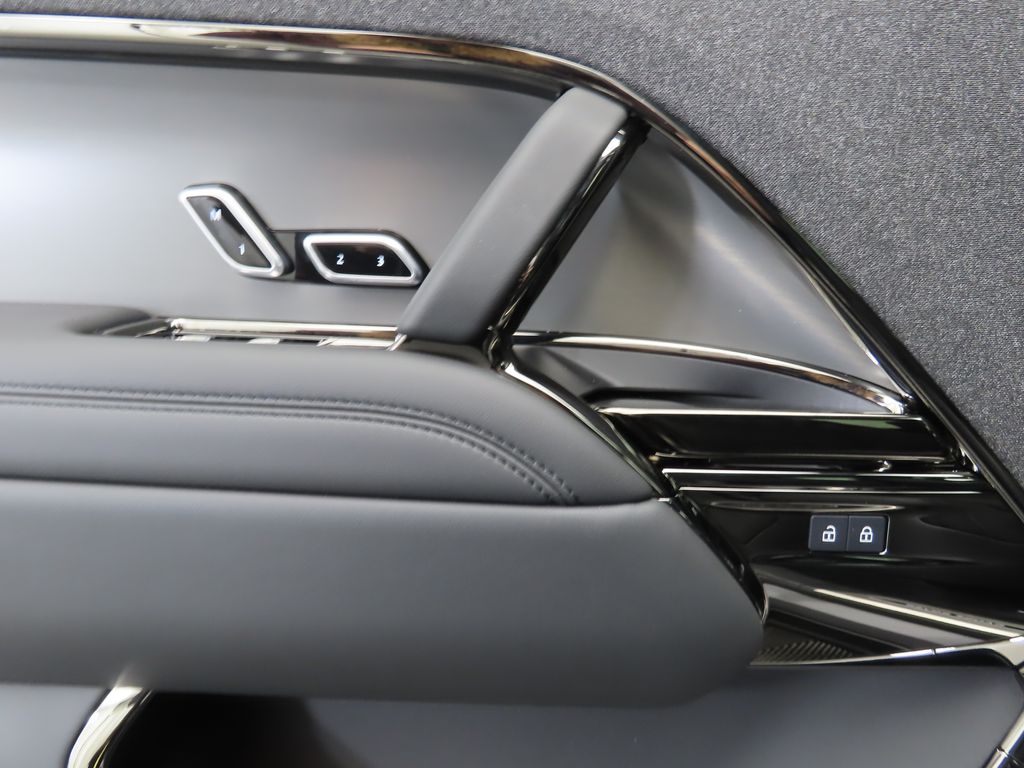 2025 Land Rover Range Rover Sport  24