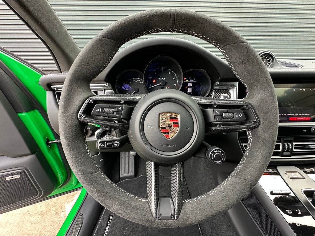 Thumbnail: 2025 Porsche Macan - 19
