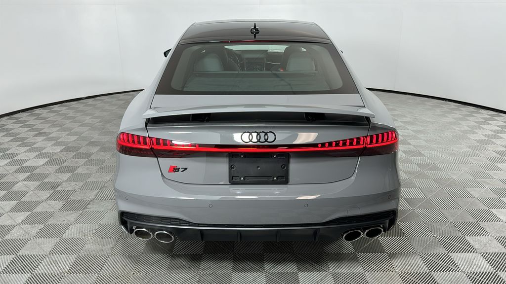 2025 Audi S7  4