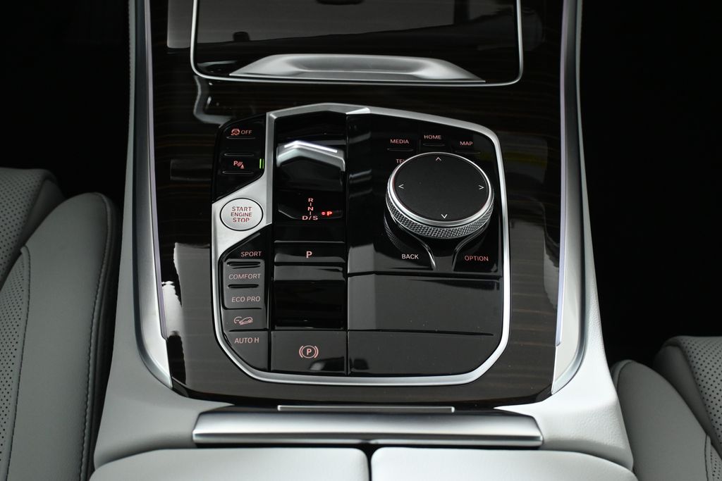 Thumbnail: 2026 BMW X5 - 23