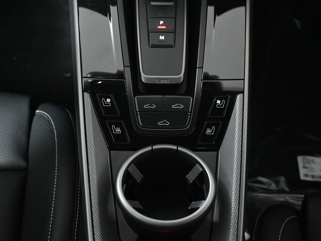 Thumbnail: 2026 Porsche 911 - 24