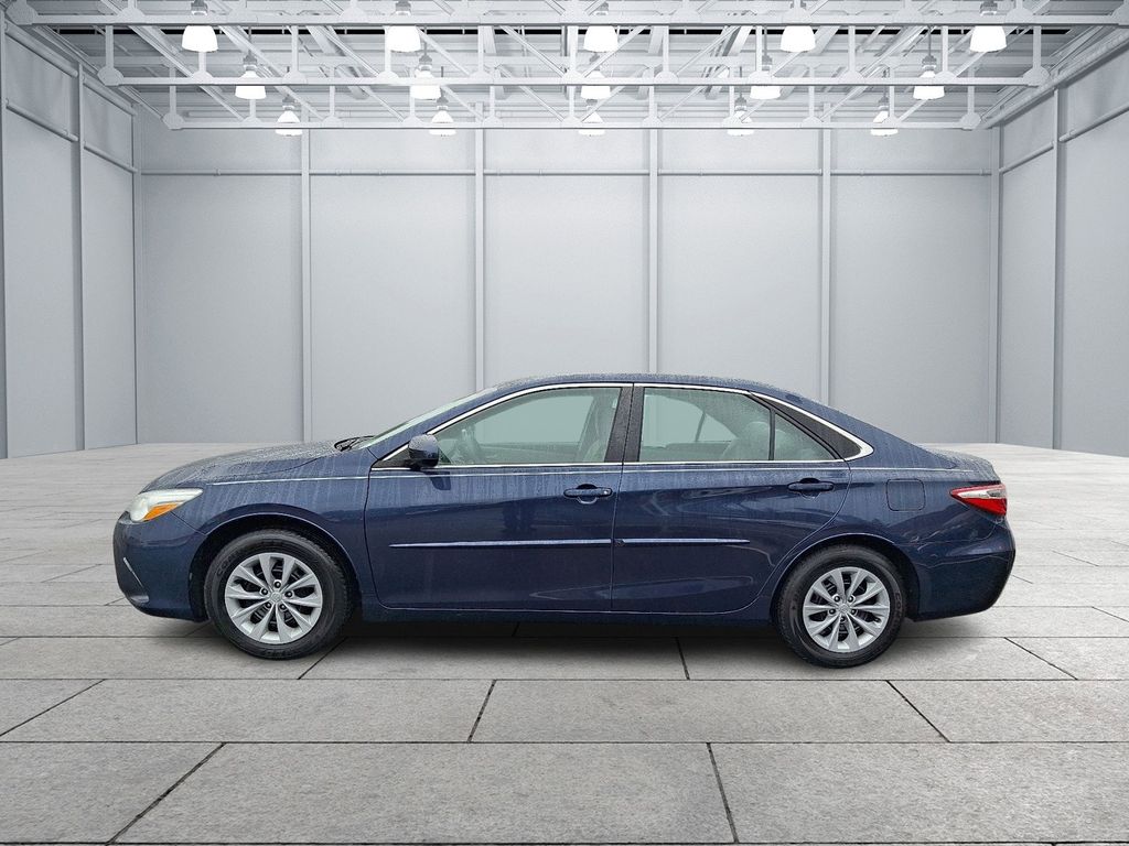 Thumbnail: 2015 Toyota Camry - 7