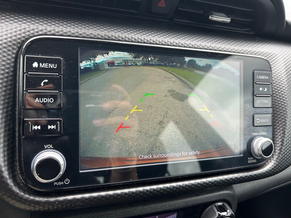 Thumbnail: 2021 Nissan Kicks - 23