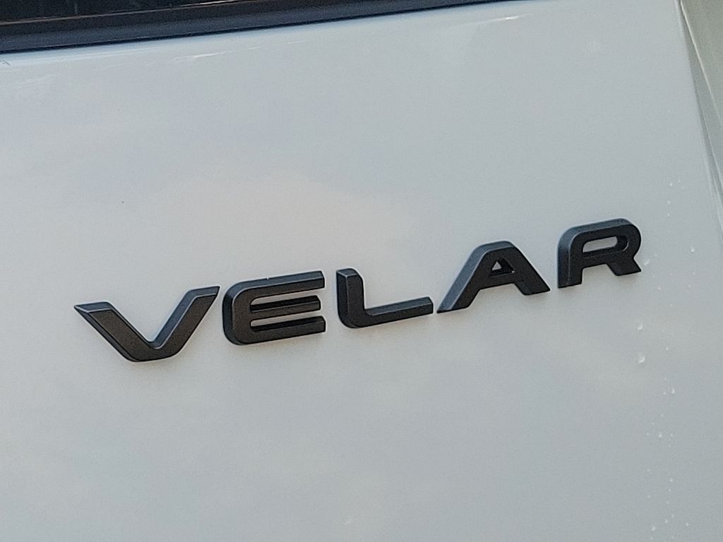 2025 Land Rover Range Rover Velar Dynamic SE 20