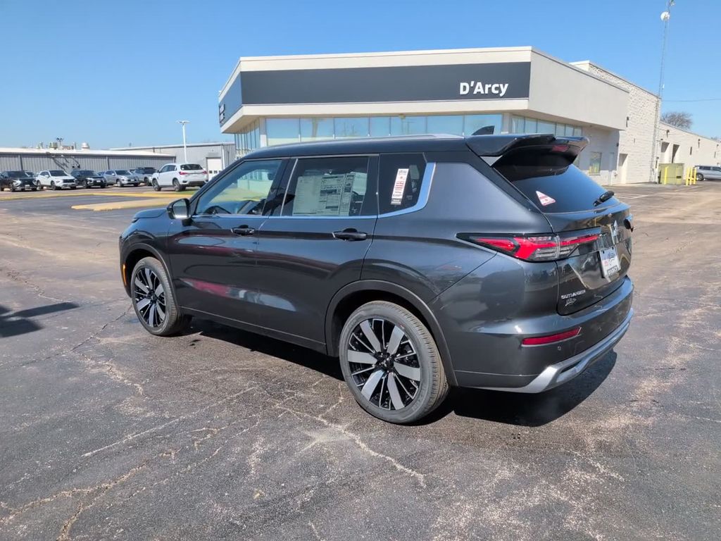 New 2026 Gray Mitsubishi SEL image 11