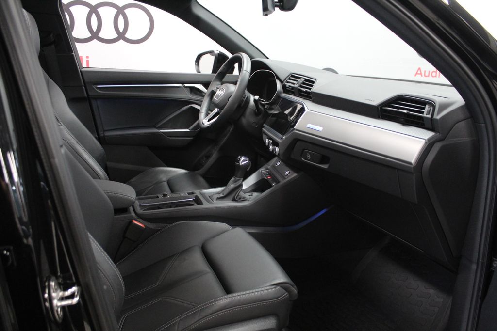Thumbnail: 2024 Audi Q3 - 31