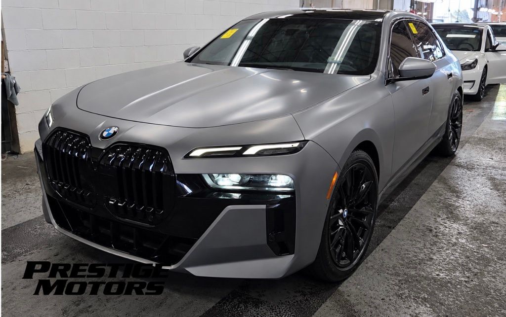2023 BMW 7 Series 760i xDrive AWD