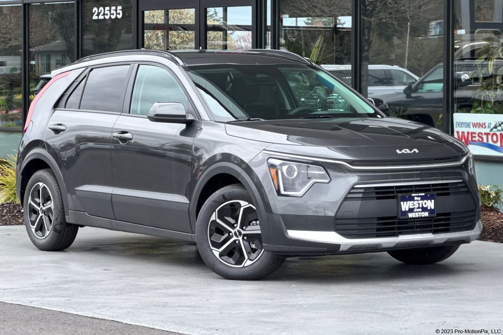 2026 Kia Niro LX FWD