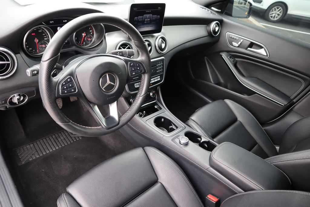 Thumbnail: 2017 Mercedes-Benz CLA - 9