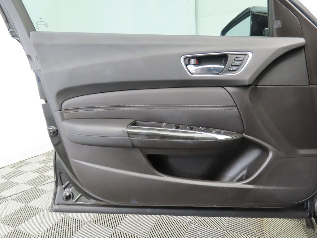 Thumbnail: 2018 Acura TLX - 24