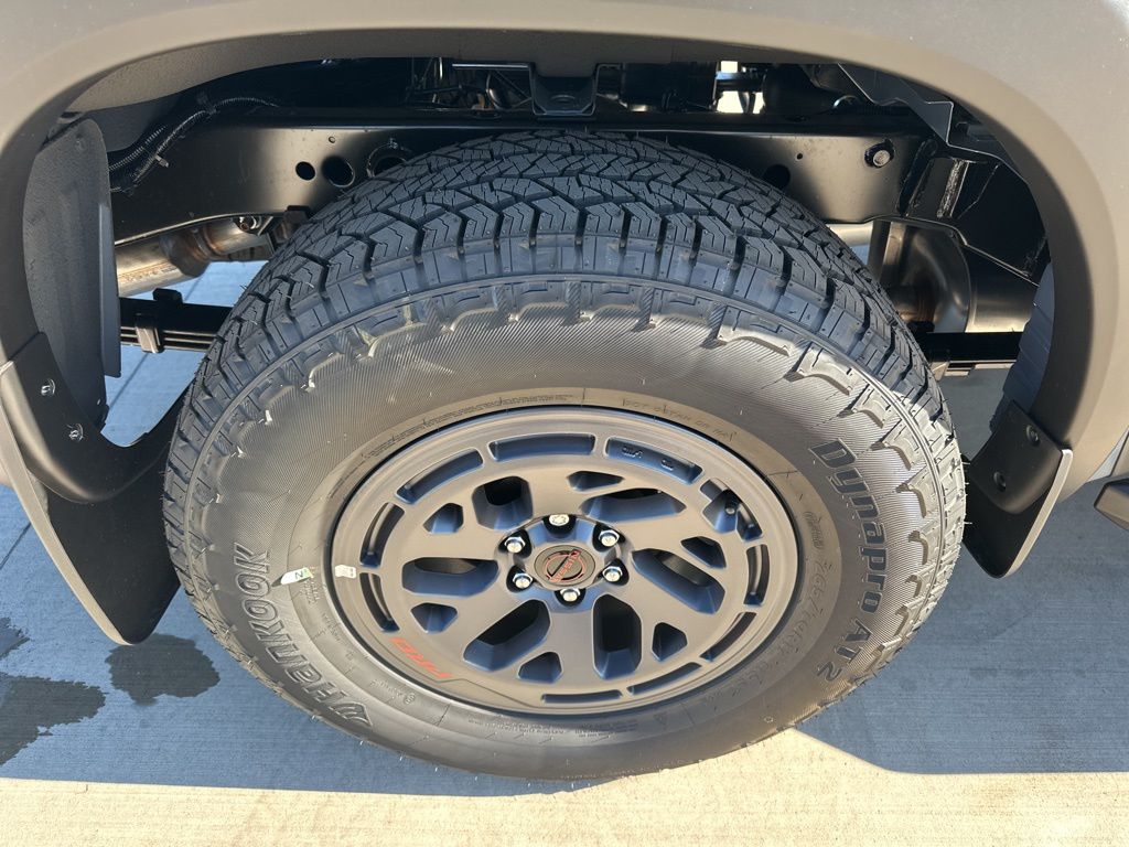 2025 Boulder Gray Pearl Nissan Frontier PRO-4X 4X4 Truck