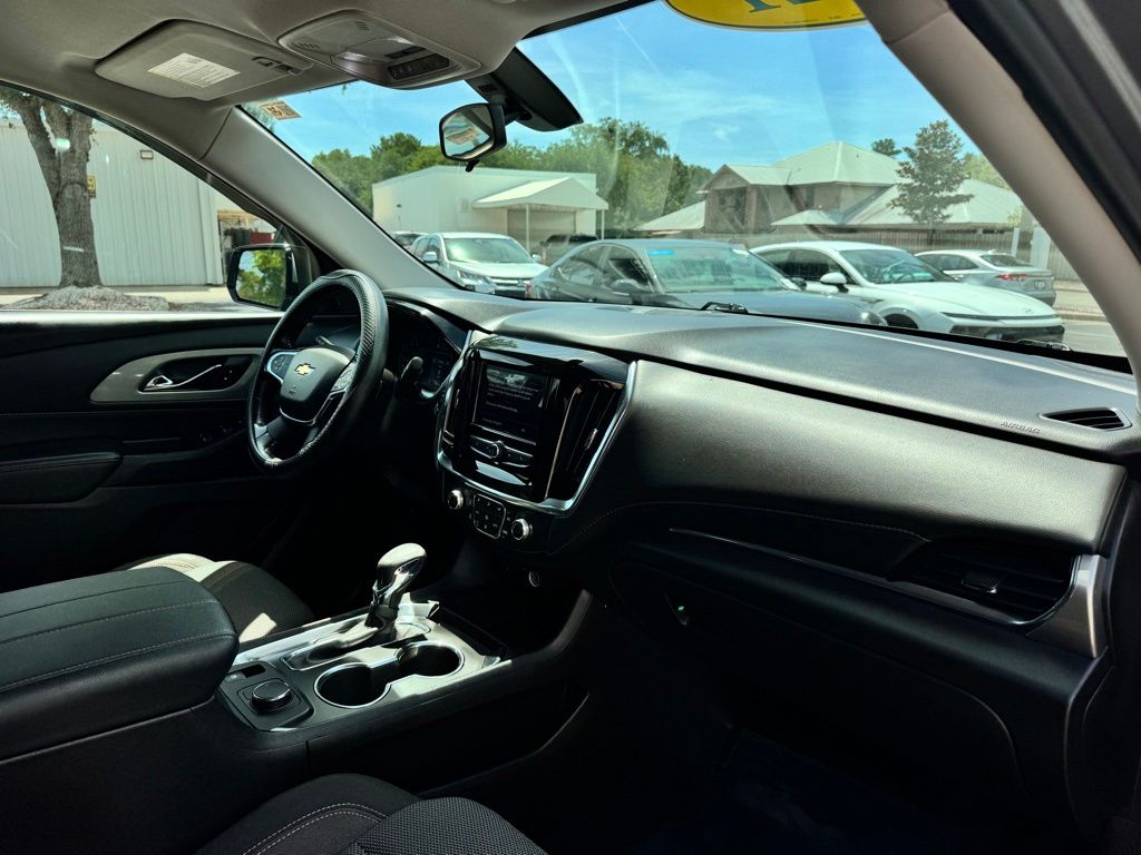 Used 2021 Chevrolet Traverse SUV