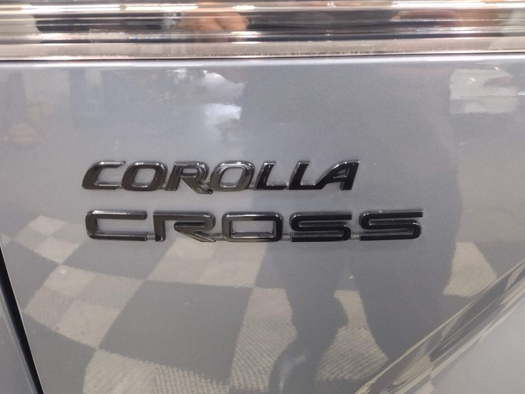 2023 Toyota Corolla Cross Hybrid XSE