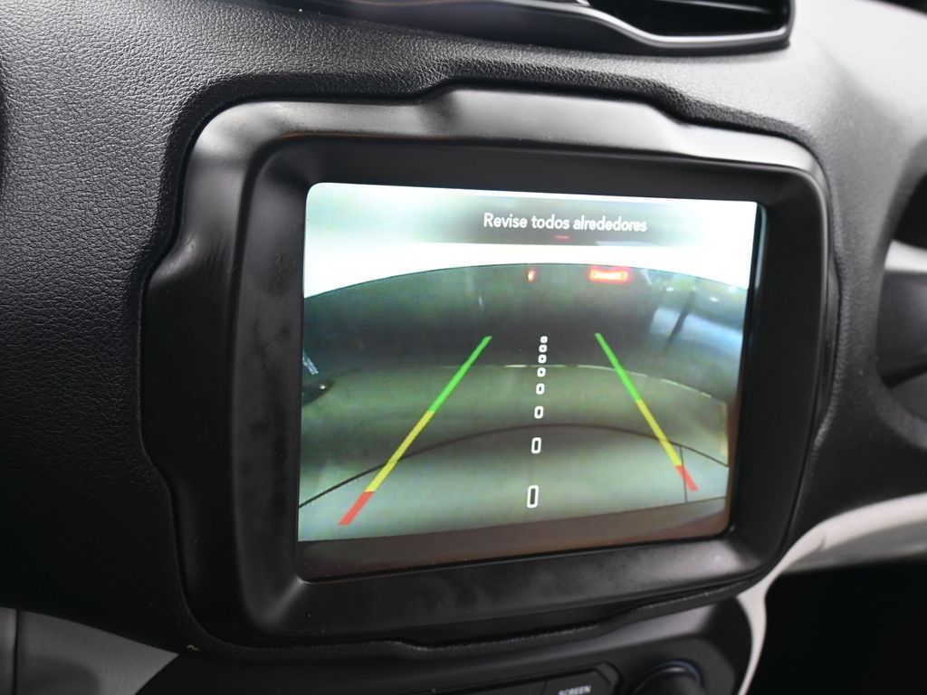 Used 2022 Black Clearcoat Jeep Latitude image 20