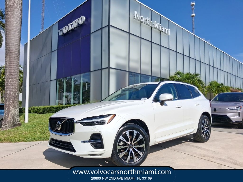 Crystal White 2023 Volvo XC60 B5 Core FWD SUV / Crossover Front-Wheel Drive Automatic
