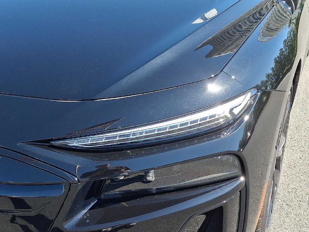 Thumbnail: 2027 Audi e-tron S - 6