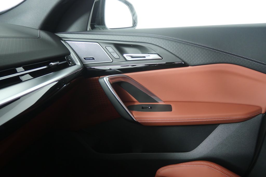 Thumbnail: 2026 BMW X2 - 23