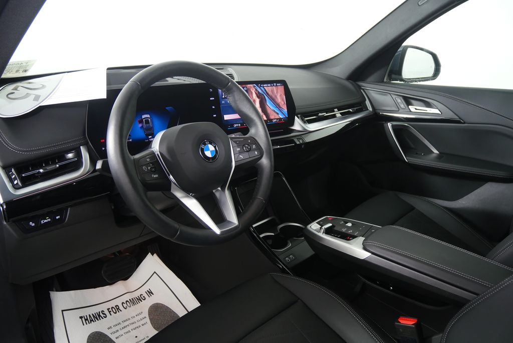 Thumbnail: 2025 BMW X1 - 13